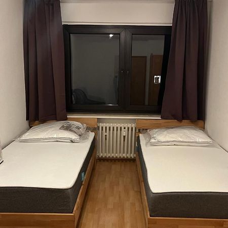 Zimmer Fuer Monteure, Handwerker Oder Reisende エッセン エクステリア 写真