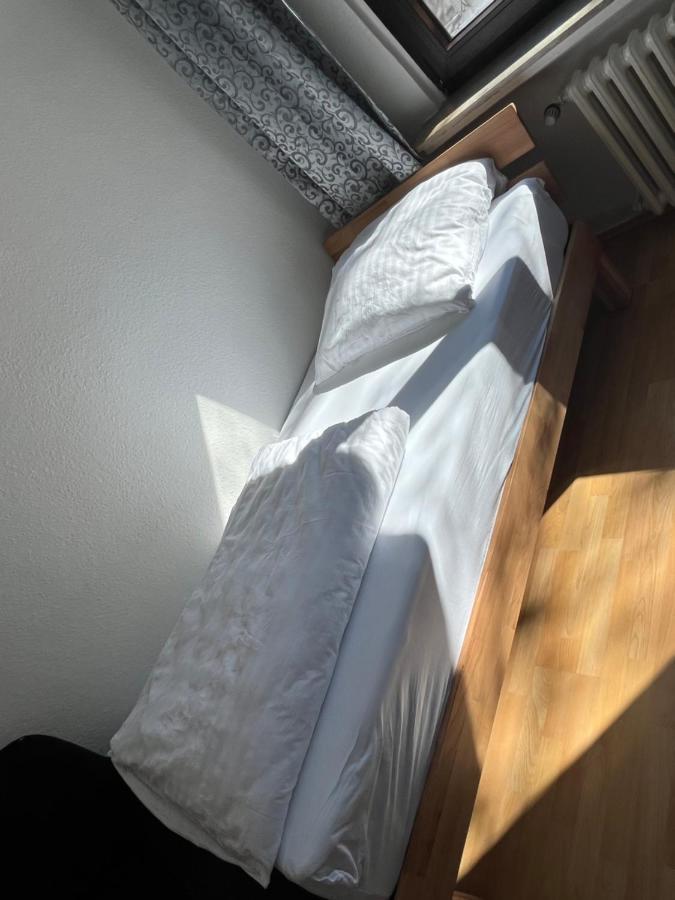 Zimmer Fuer Monteure, Handwerker Oder Reisende エッセン エクステリア 写真