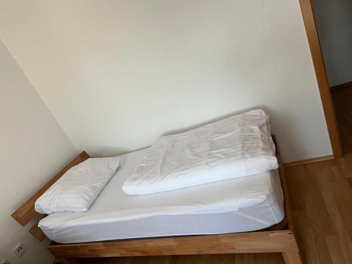 Zimmer Fuer Monteure, Handwerker Oder Reisende エッセン エクステリア 写真